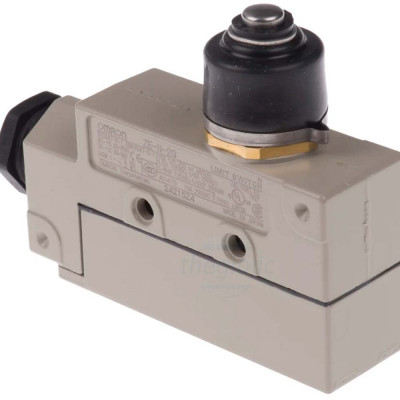 ZE-N-2G Công Tắc Hành trình Omron 480VAC 15A