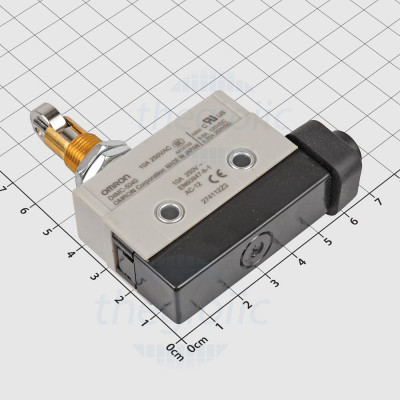 D4MC-5040 Công Tắc Hành trình Omron 250VAC 10A
